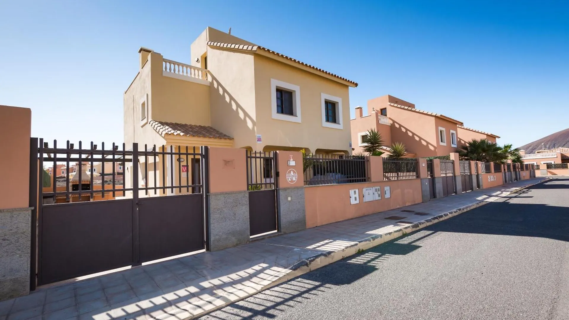 Home2Book Private Pool & Terrace, Aloha Sun Villa Corralejo